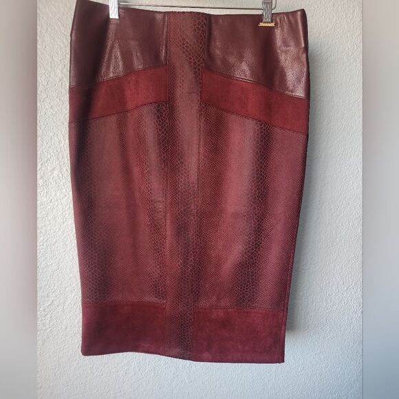 ANDREW MARC faux suede leather Red Pencil Skirt full control waistband - Picture 1 of 7
